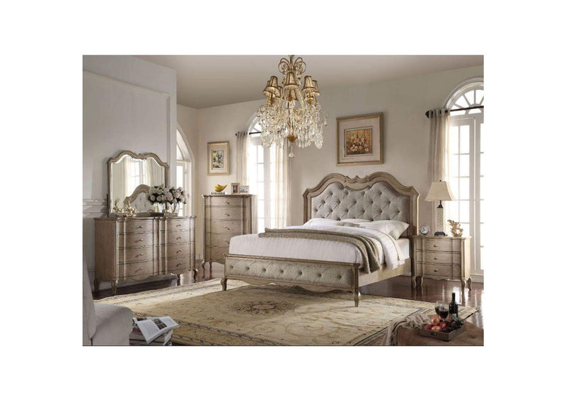 26050Q Chelmsford Queen Bed