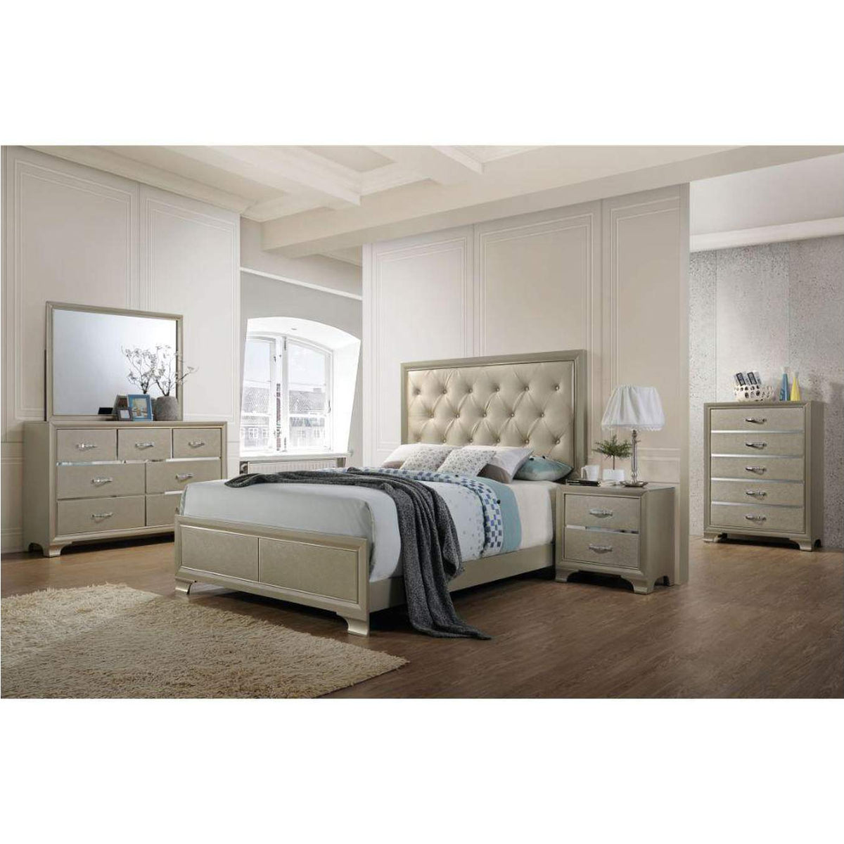 26246 Carine Chest