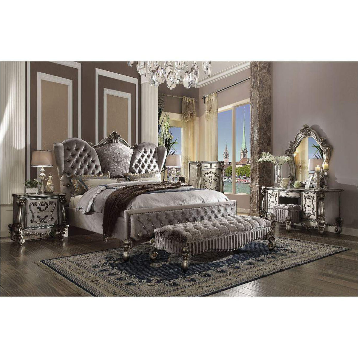 26846 Versailles Chest