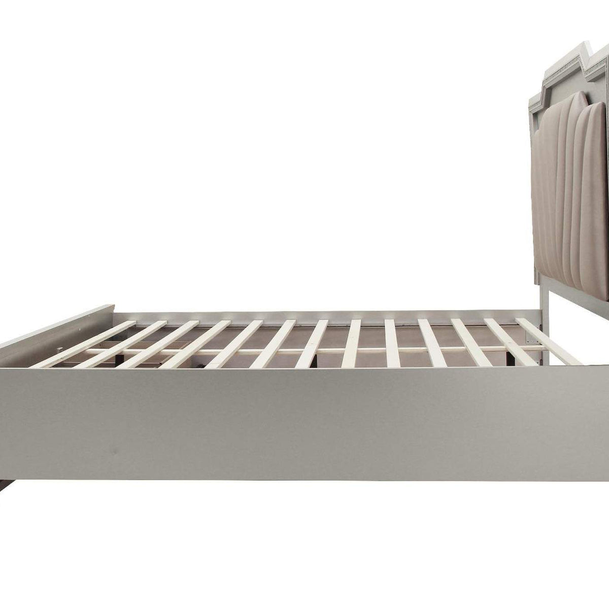 27227EK Kaitlyn Ek Bed with Led and Storage