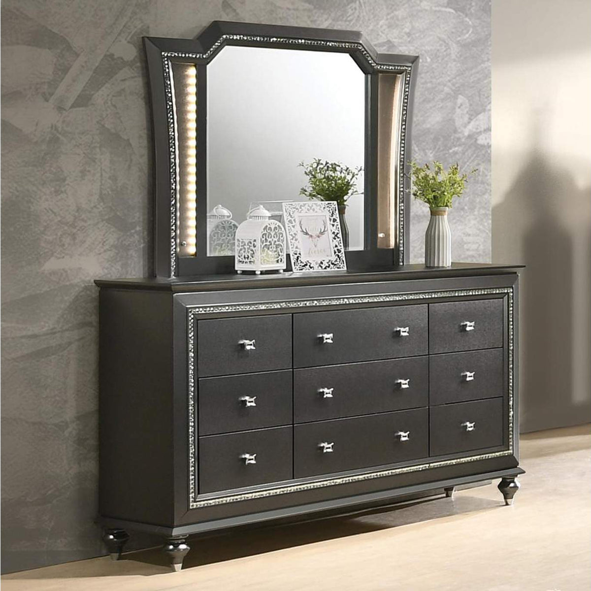 27285 Kaitlyn Dresser