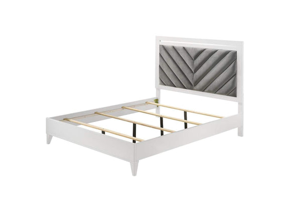 27390Q Chelsie Queen Bed