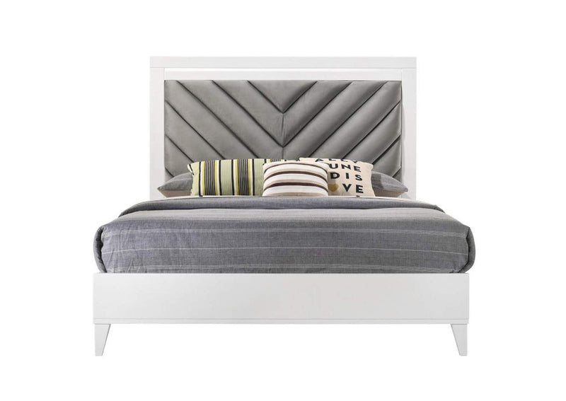 27390Q Chelsie Queen Bed