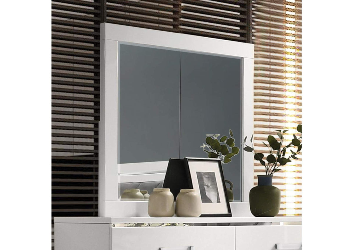 27394 Chelsie Mirror