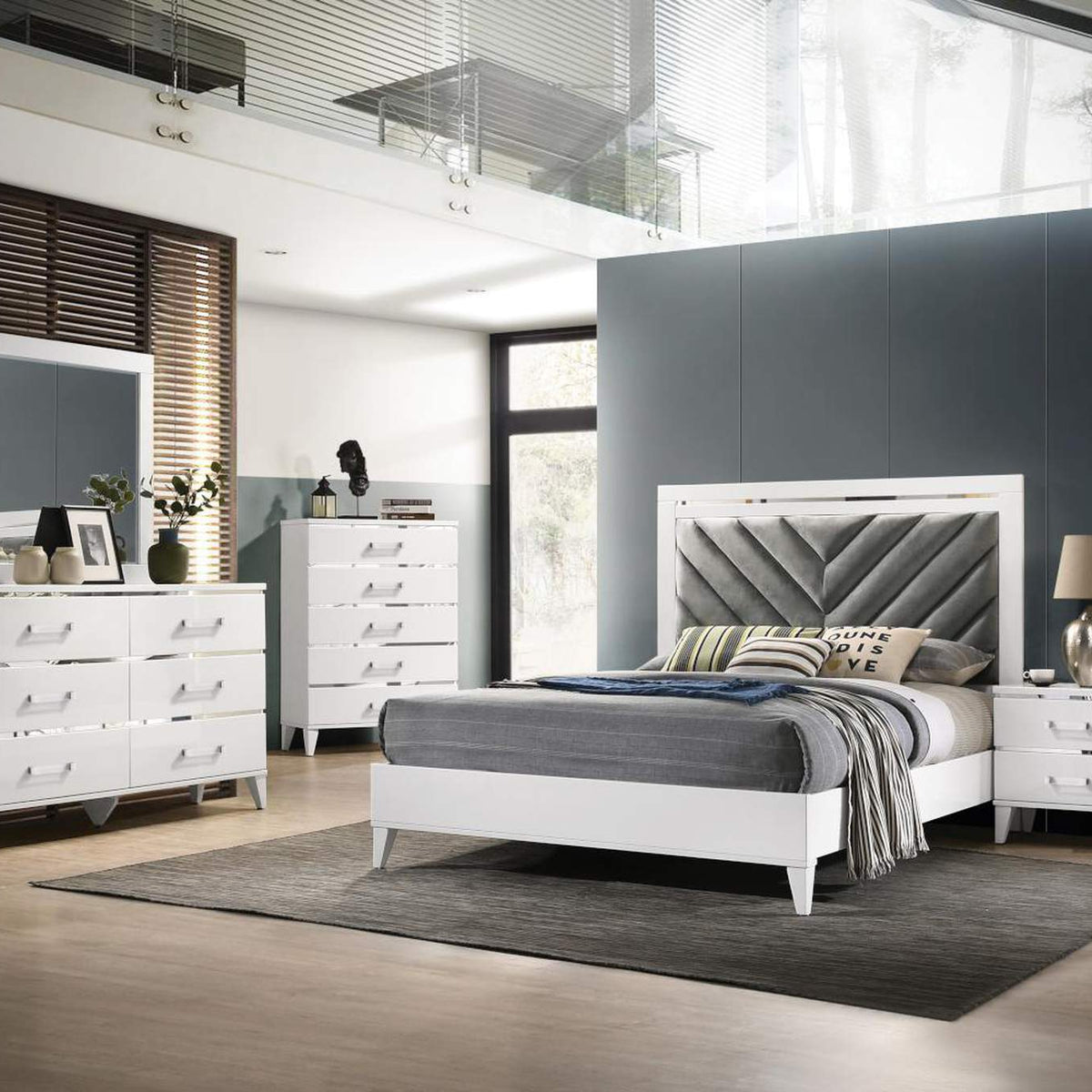 27394 Chelsie Mirror
