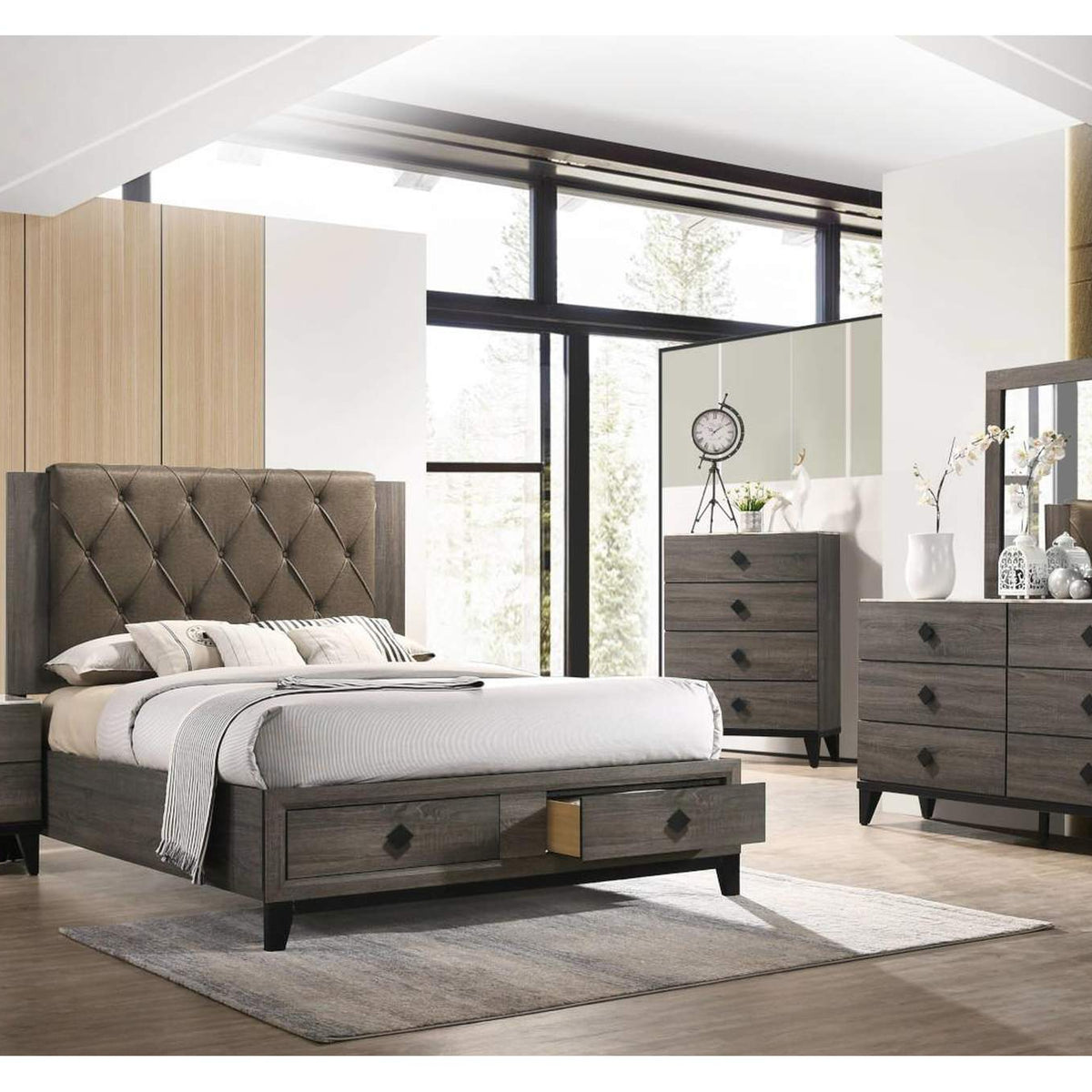 27675 Avantika Dresser