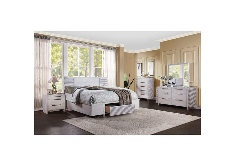 28110Q Aromas Queen Bed