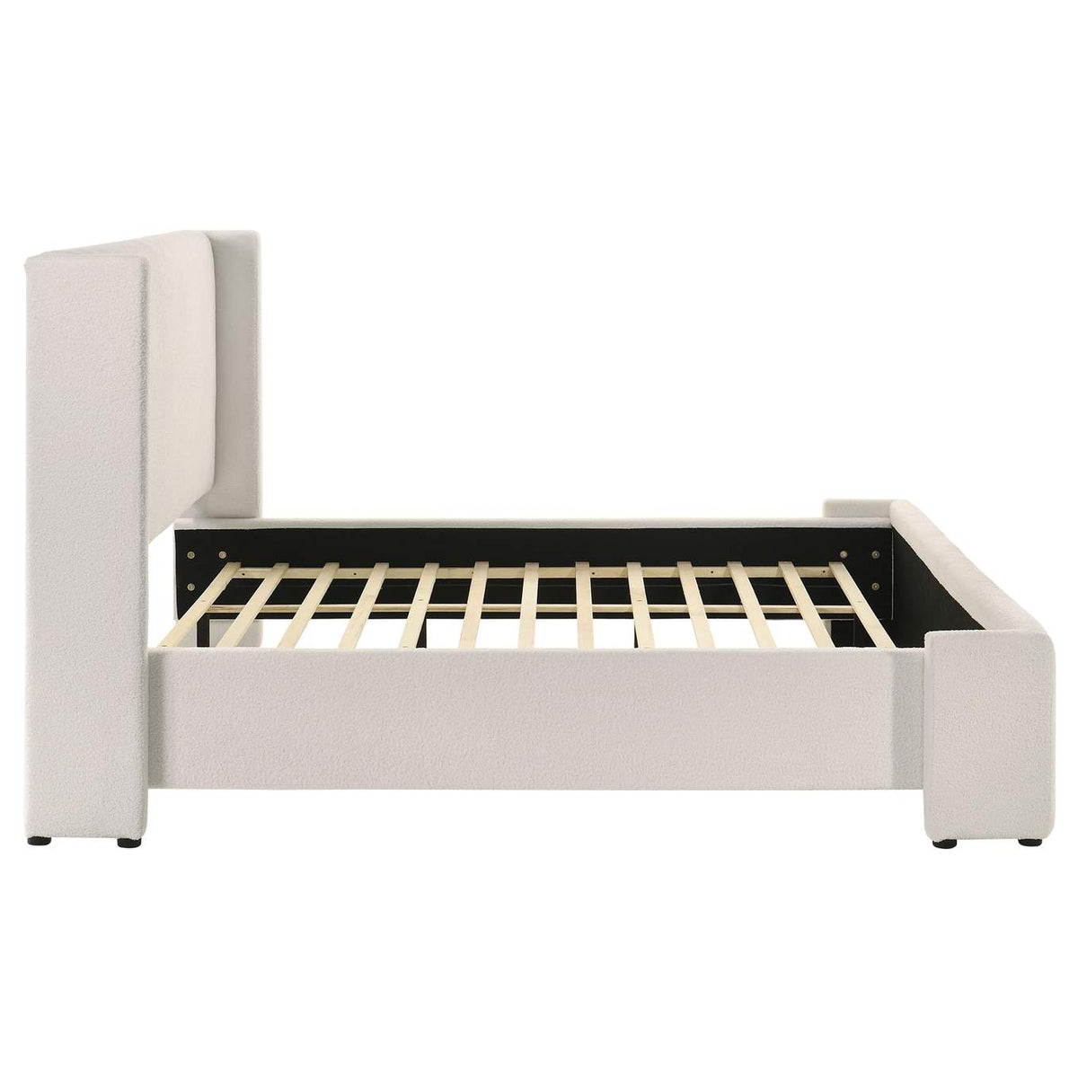 310078KE Alamosa Boucle Upholstered Eastern King Platform Bed White