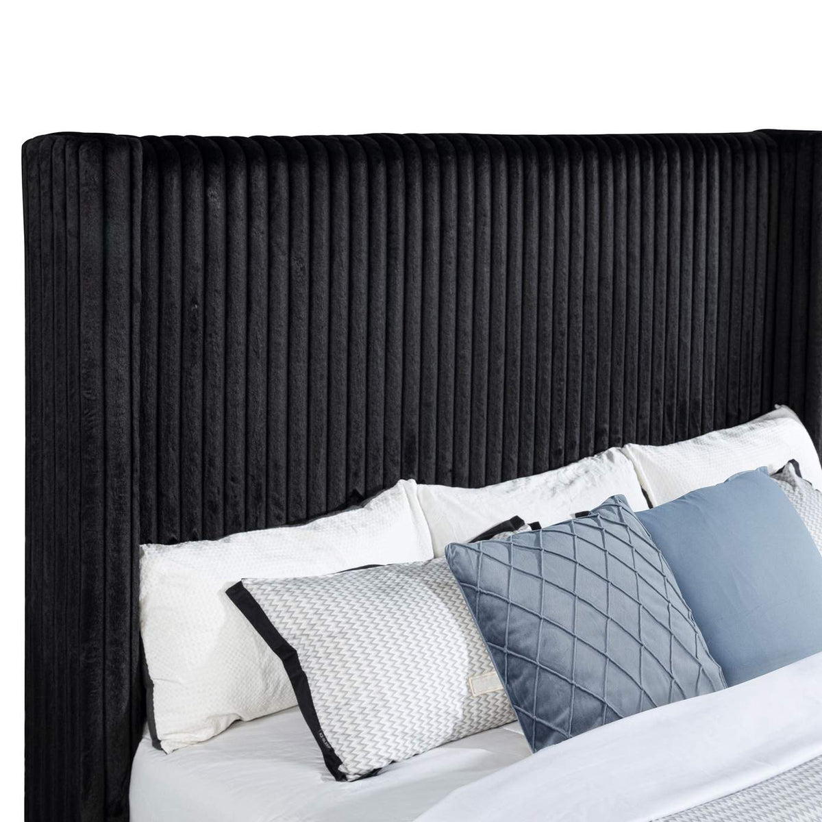 315945KE Centergrove Upholstered Eastern King Wingback TV Bed Black