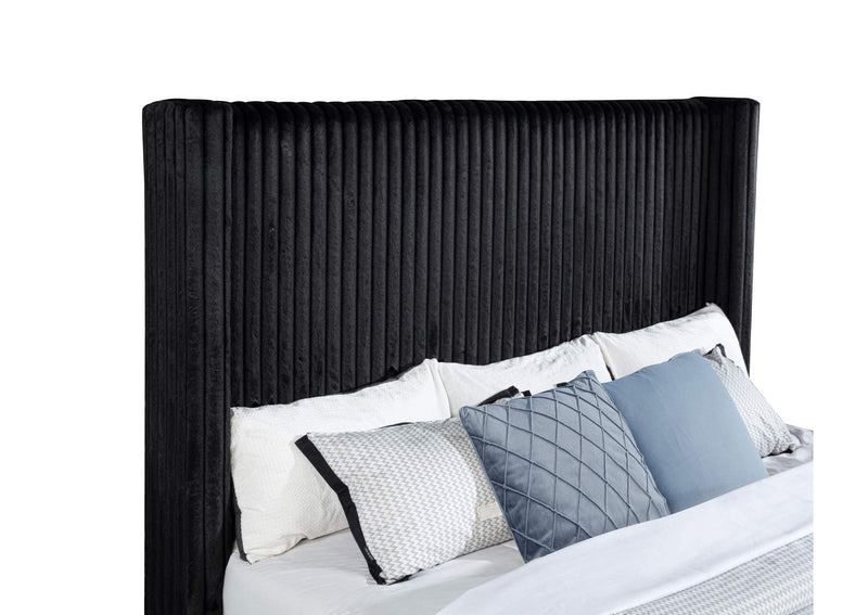 315945KE Centergrove Upholstered Eastern King Wingback TV Bed Black
