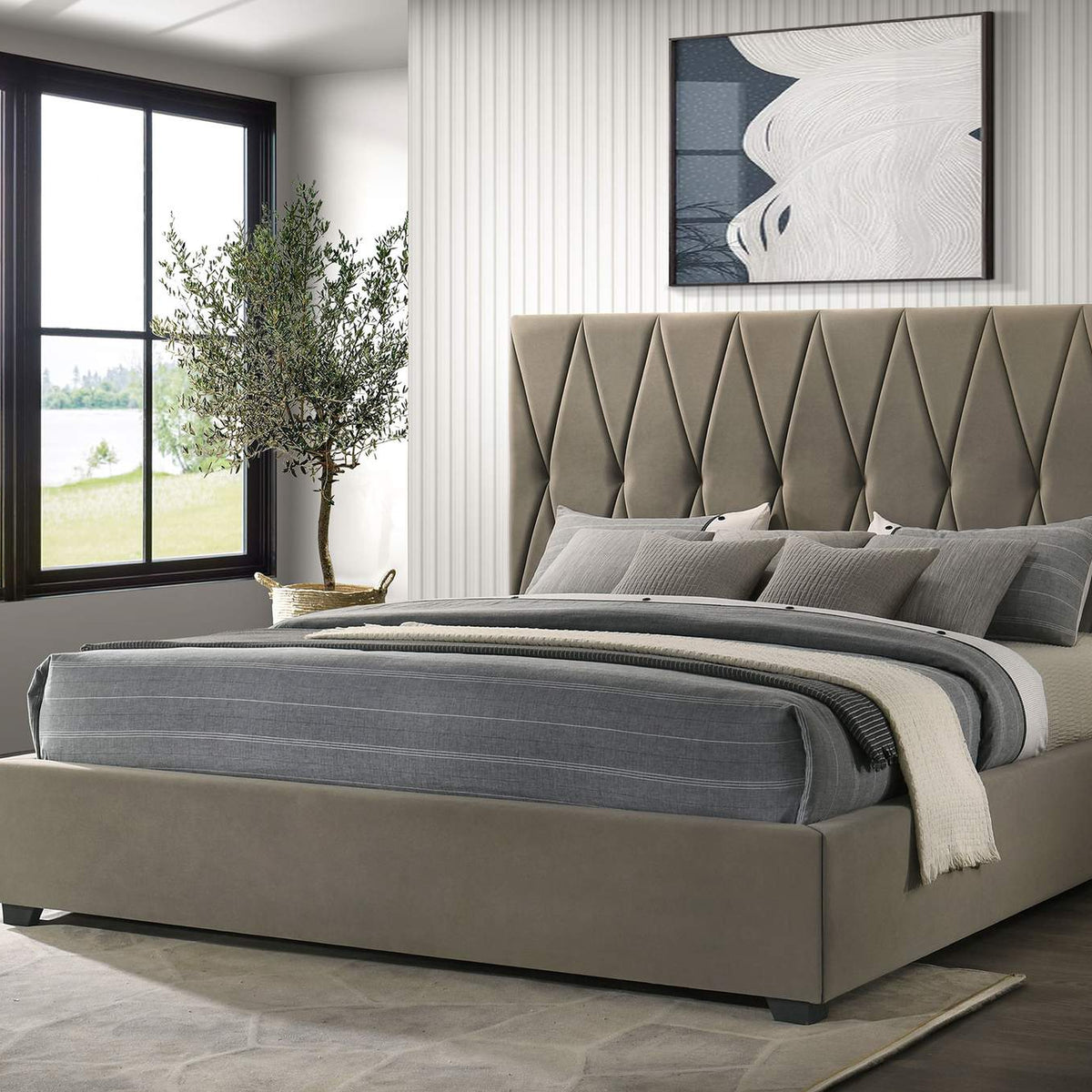 315975KE Delsea Upholstered Eastern King Platform Bed Light Brown