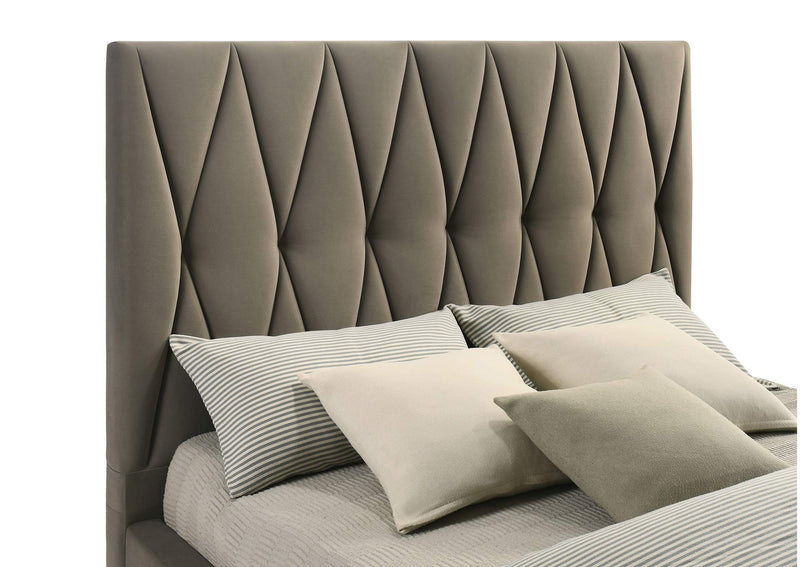 315975KE Delsea Upholstered Eastern King Platform Bed Light Brown