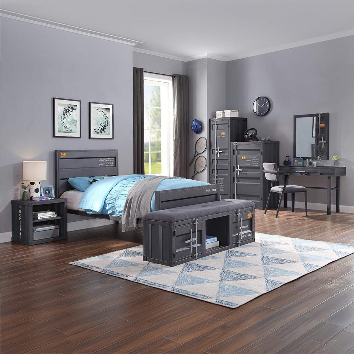 35915F Cargo Full Bed