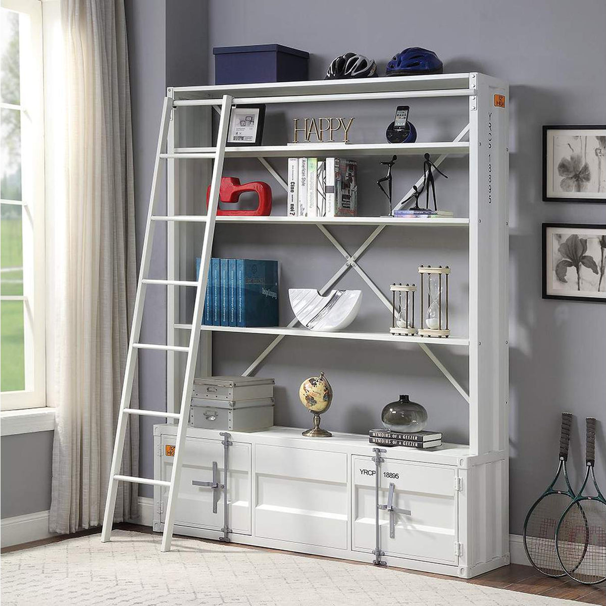 39882 Cargo Bookcase with Ladder