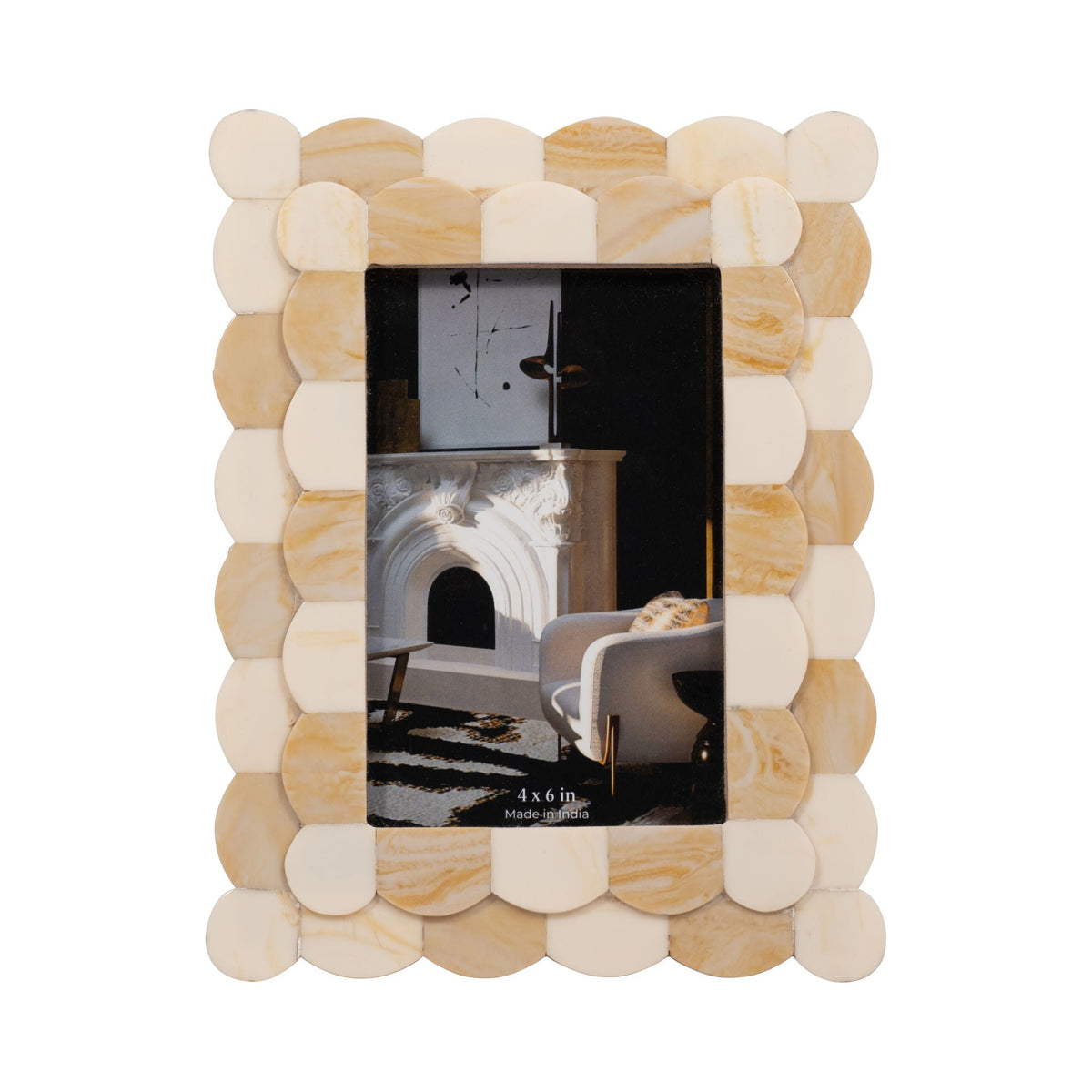 Resin 4" x 6" 2-Tone Scalloped Photo Frame - Ivory