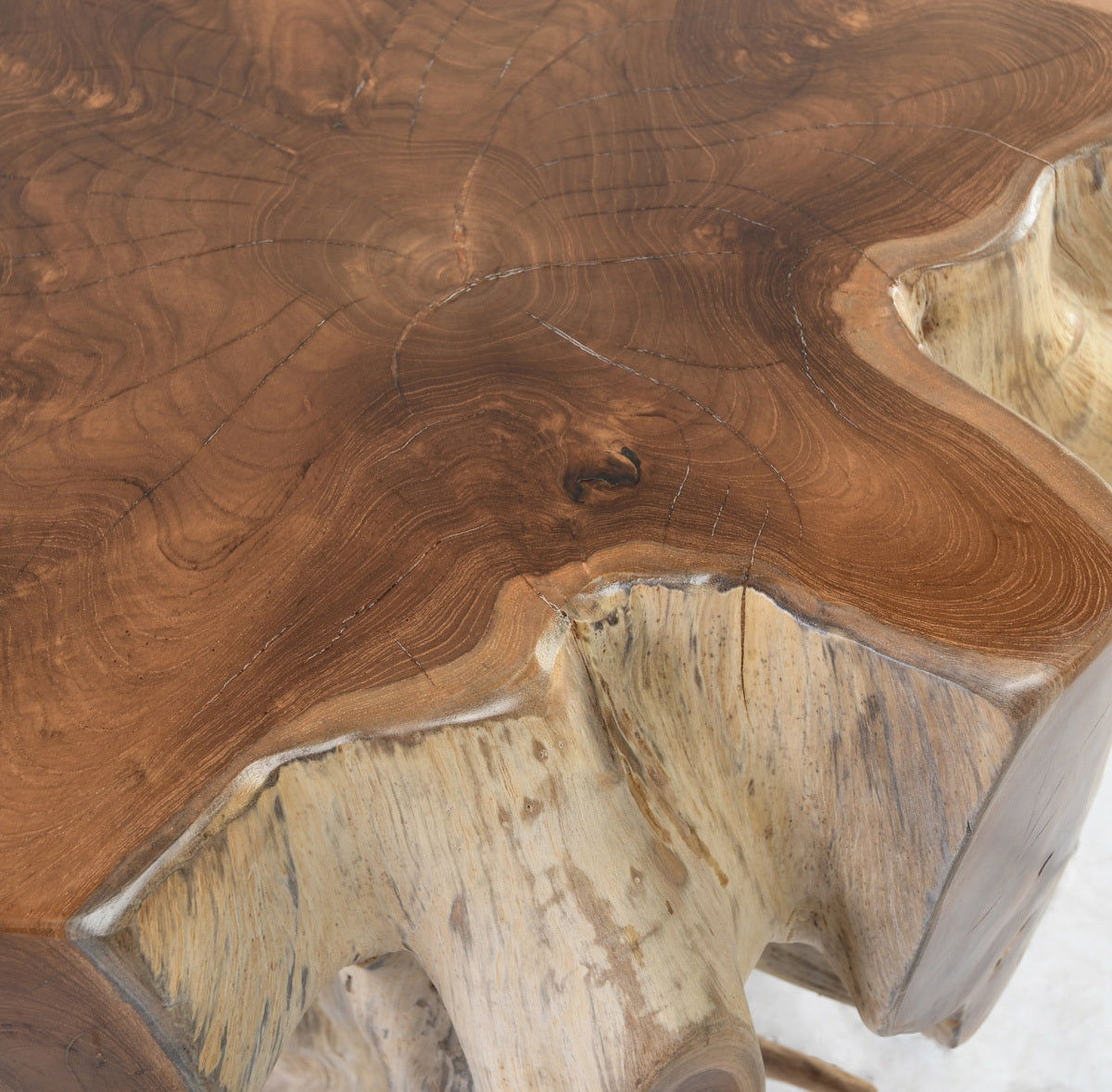 Groot - Table