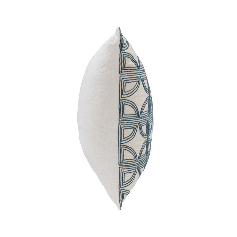 Villa Classics - Elea 22" x 22" Pillow