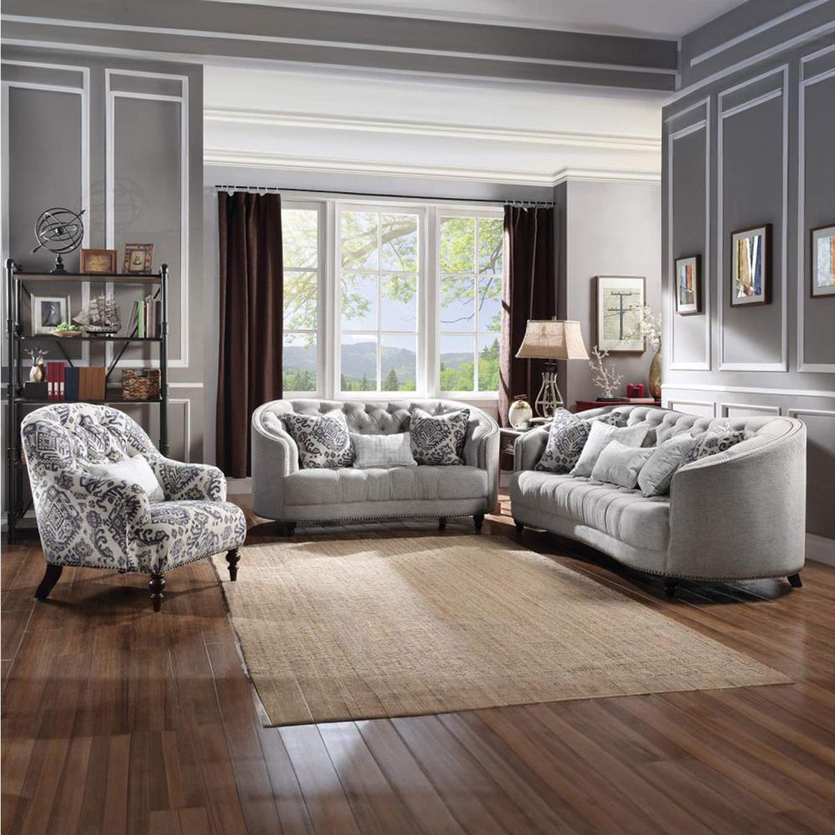 52062 Saira Chair with Pillow
