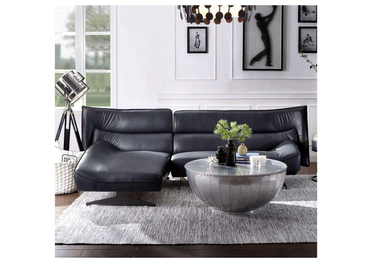 55060 Maeko Sectional Sofa