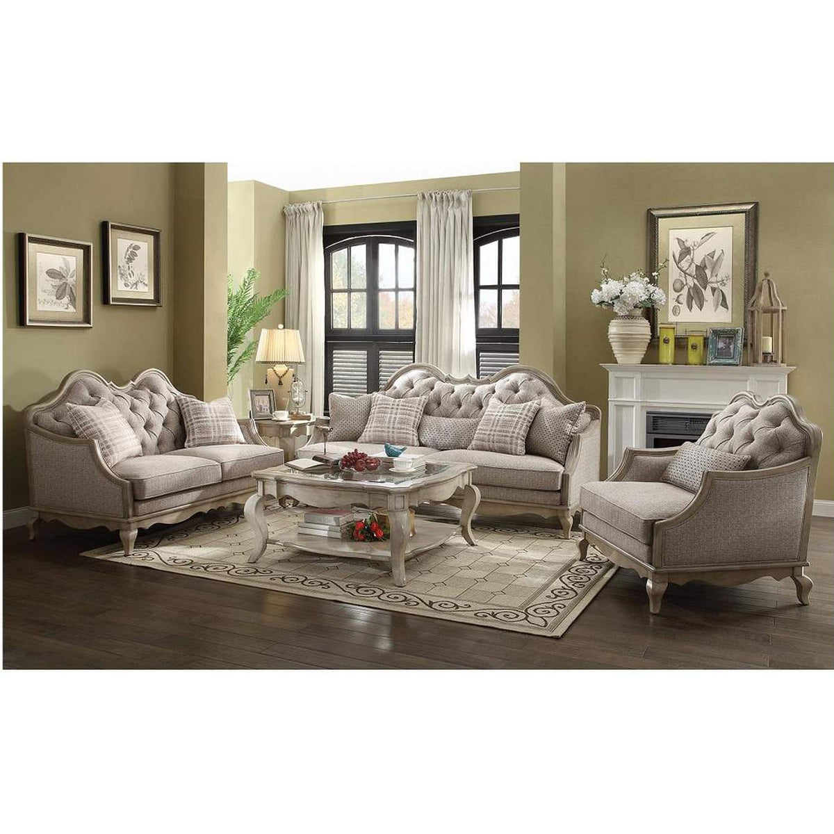 56050 Chelmsford Sofa with 5 Pillows