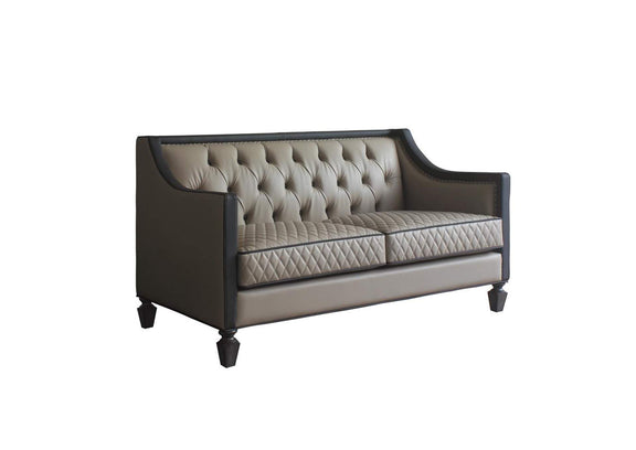 58816 House Beatrice Loveseat with 3 Pillows