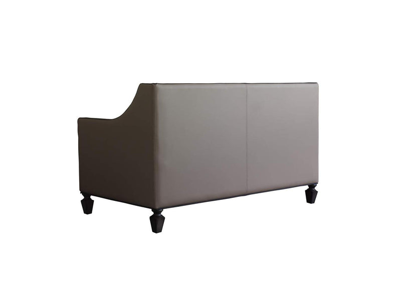 58816 House Beatrice Loveseat with 3 Pillows