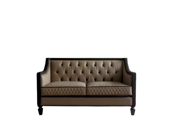 58816 House Beatrice Loveseat with 3 Pillows