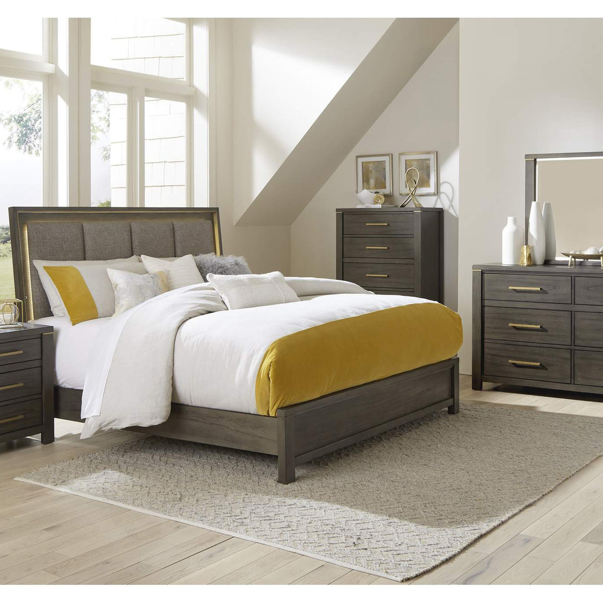 1555-5 Scarlett Dresser