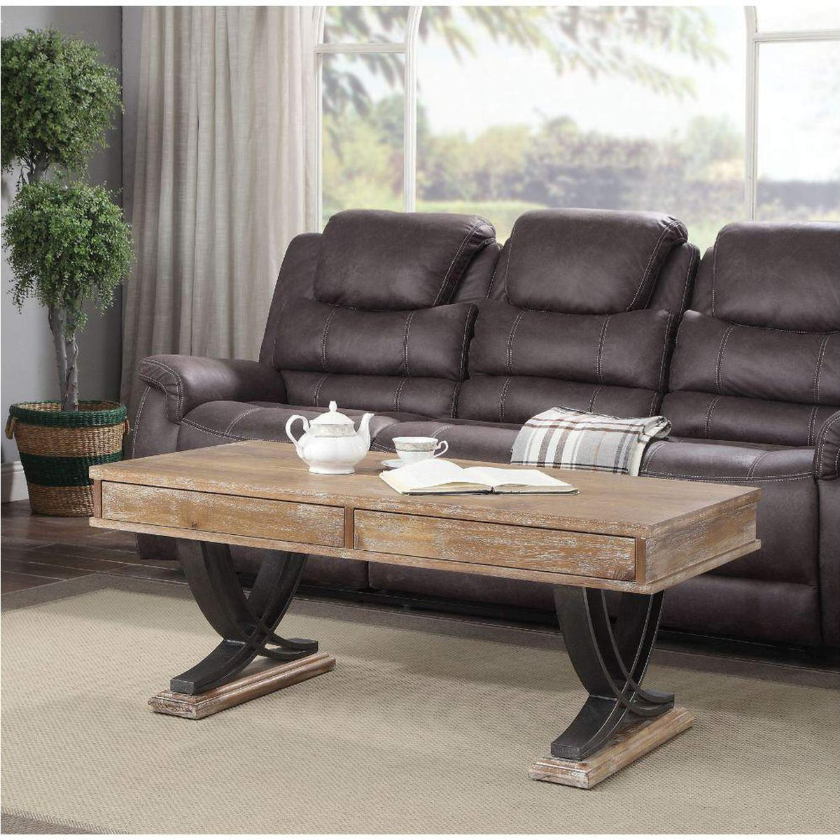 83055 Pellio Coffee Table