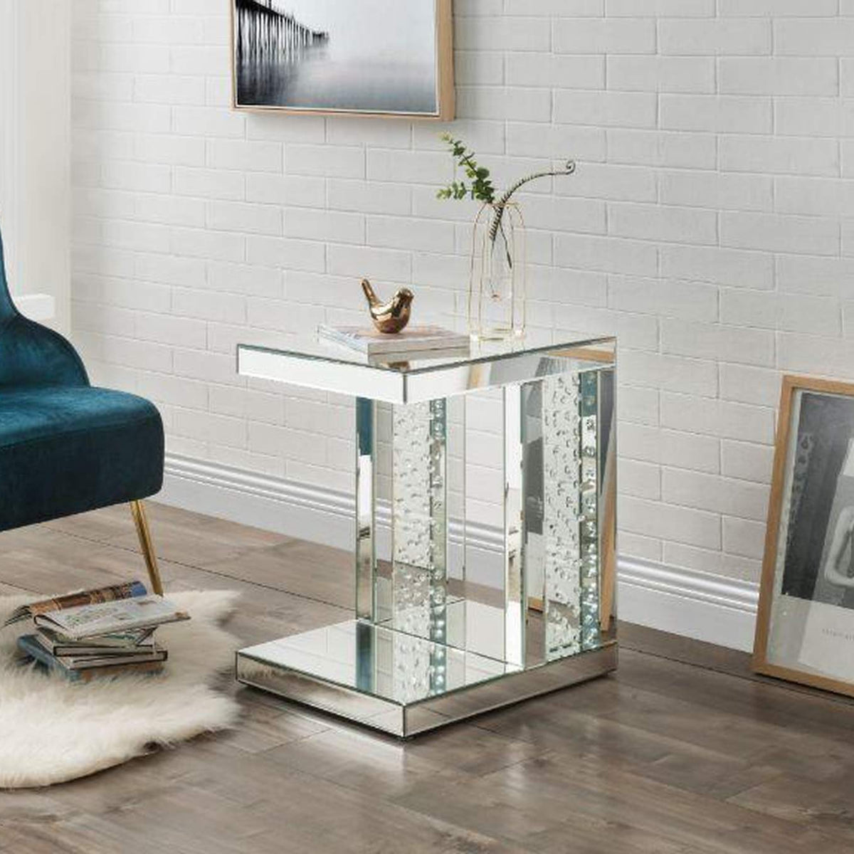 88067 Nysa Accent Table