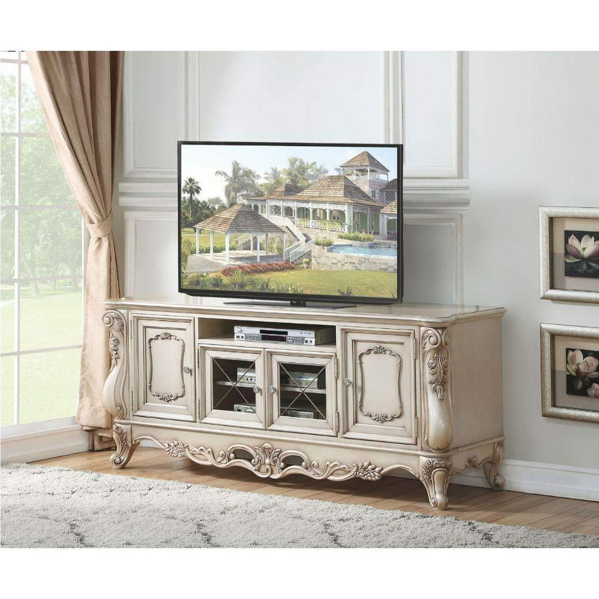 91443 Gorsedd TV Stand