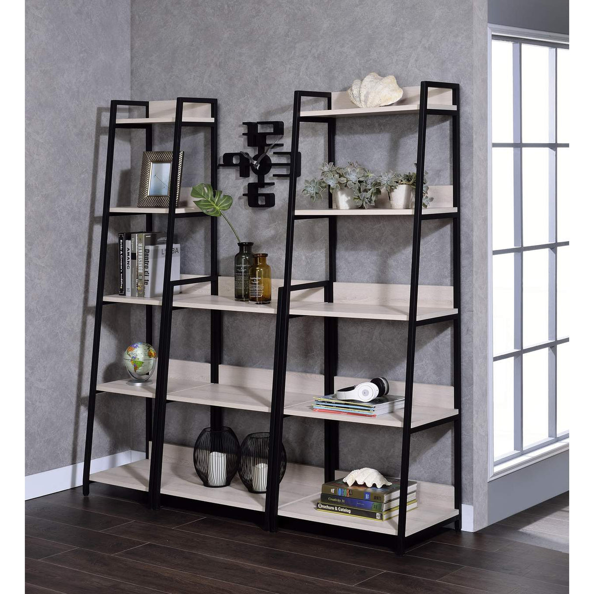 92672 Wendral Bookshelf