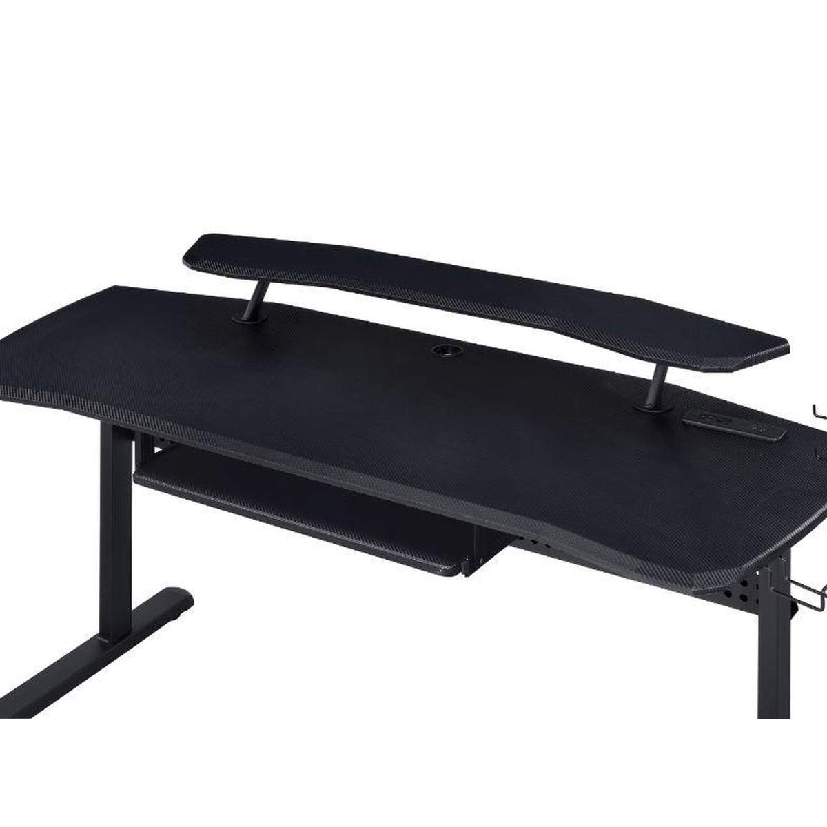 93132 Vildre Gaming Desk with USB