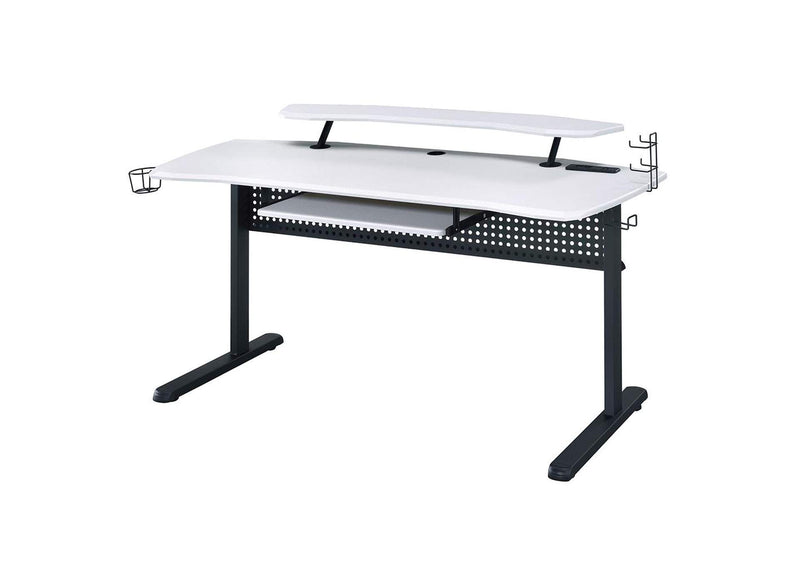 93134 Vildre Gaming Desk with USB