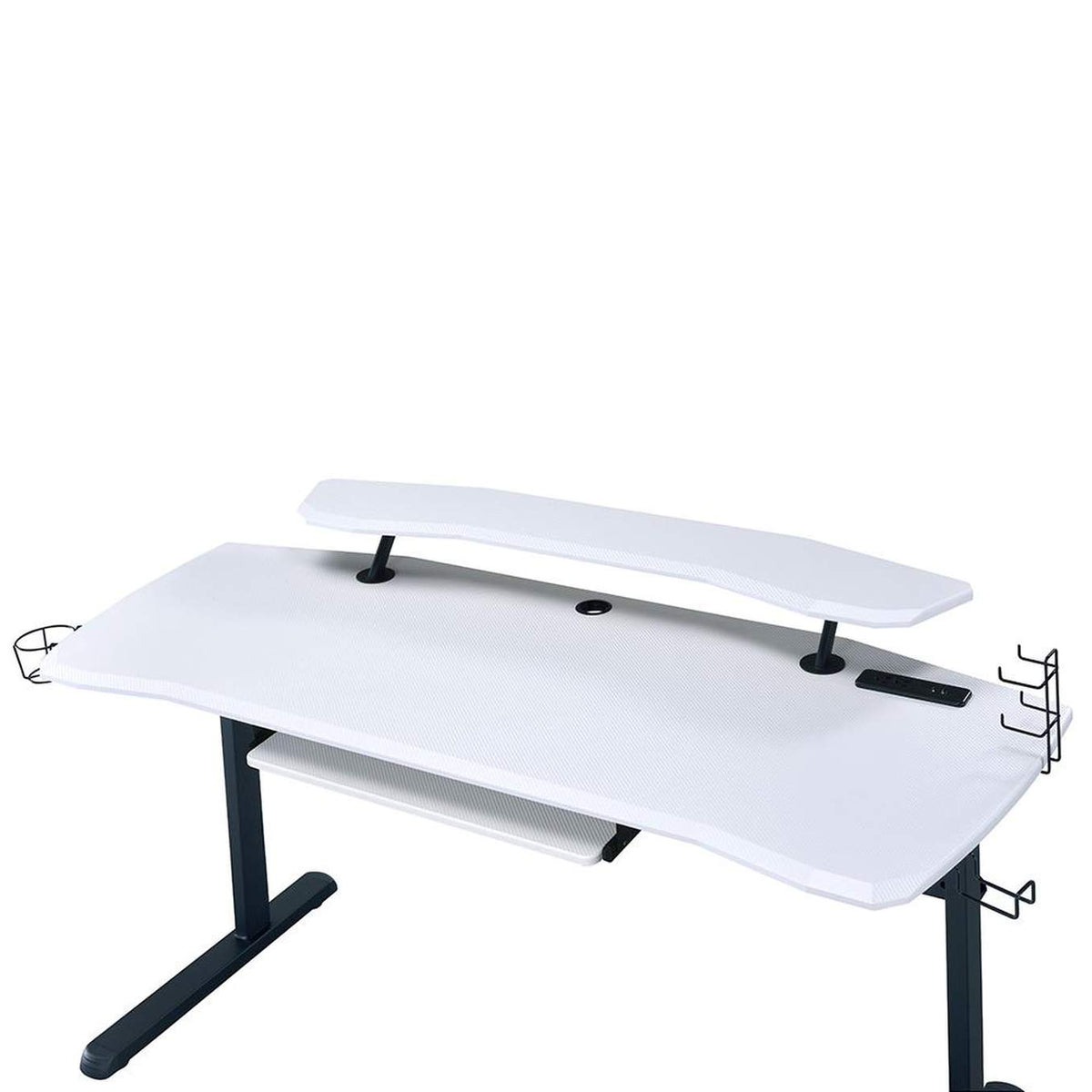 93134 Vildre Gaming Desk with USB