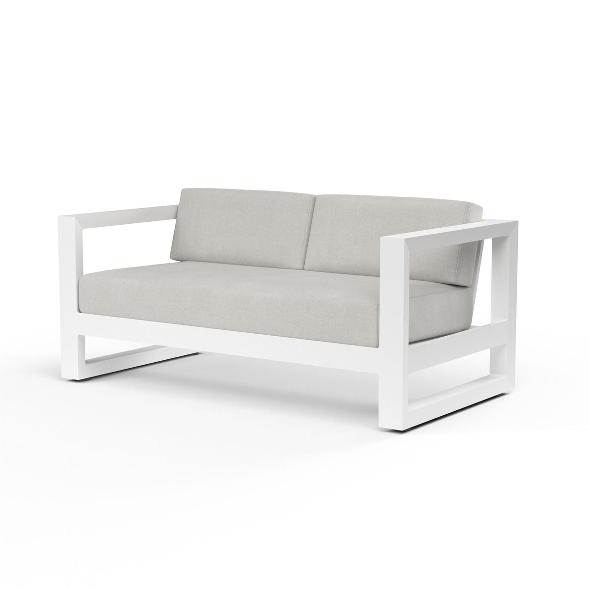 Newport - Loveseat, No Welt - Cast Silver / White