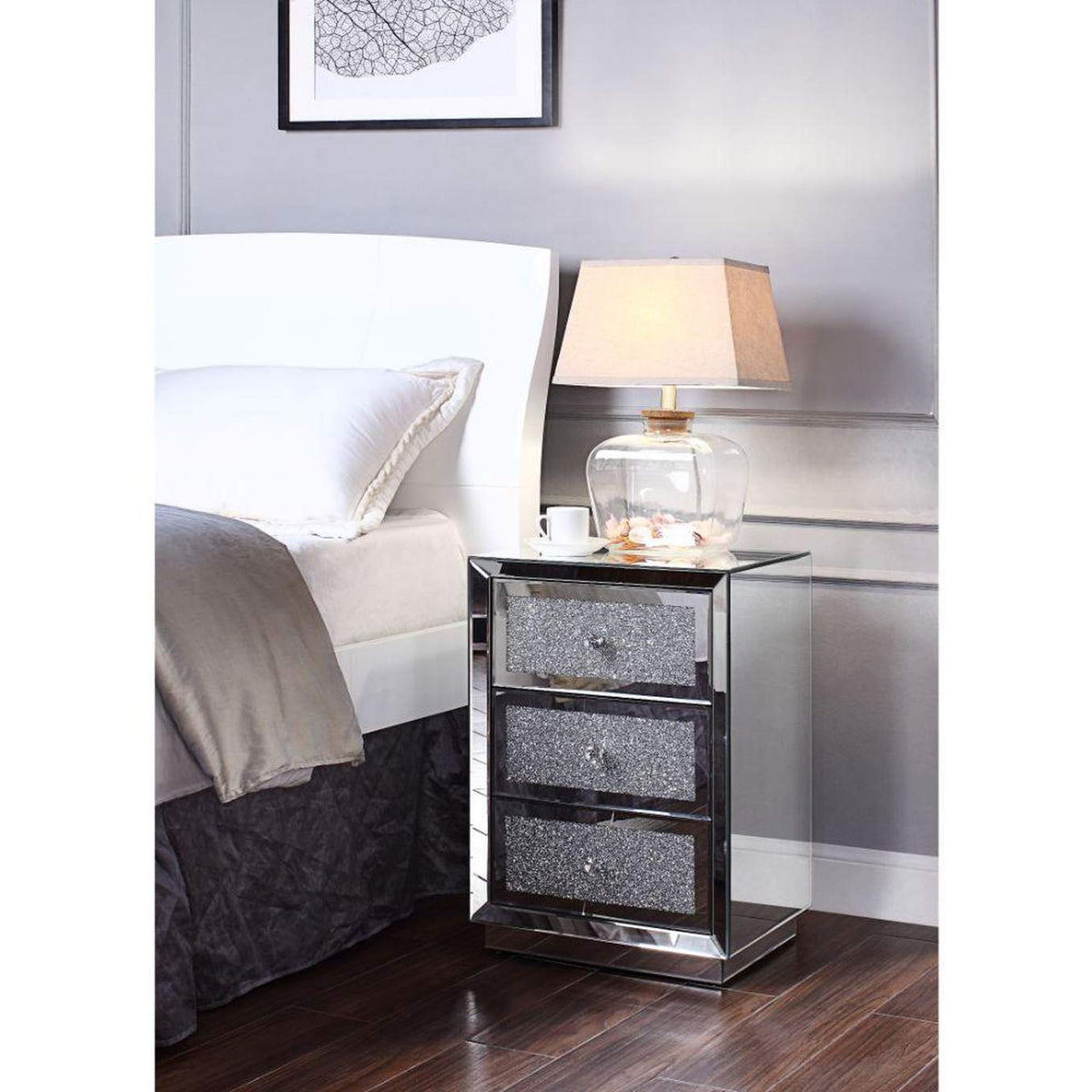 97580 Noralie Accent Table