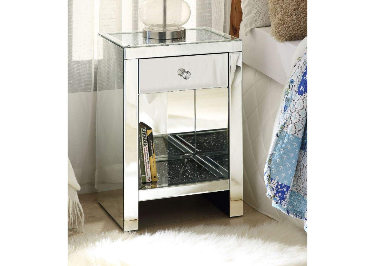 97654 Noralie Accent Table