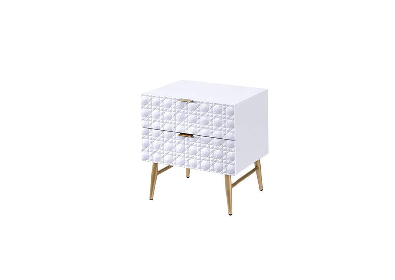 97671 Maisey Ii Nightstand