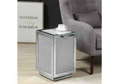 97686 Noralie Accent Table