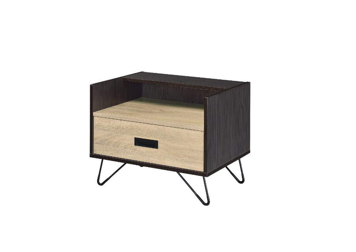 97968 Melkree Accent Table