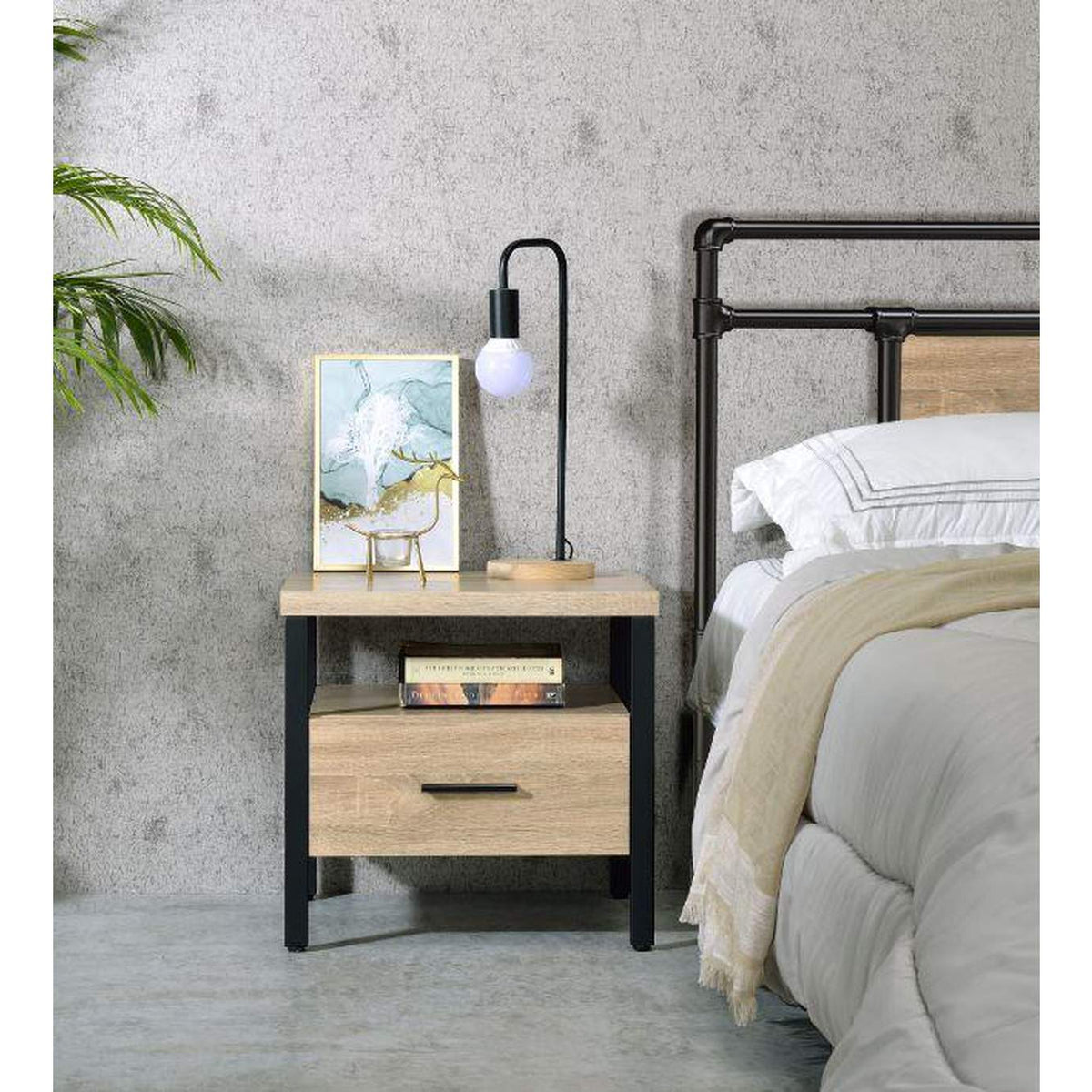 97970 Yawan Accent Table