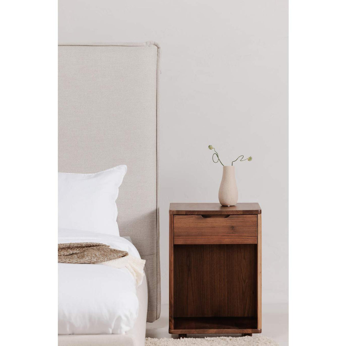 BC-1103-24 Osamu Nightstand Brown