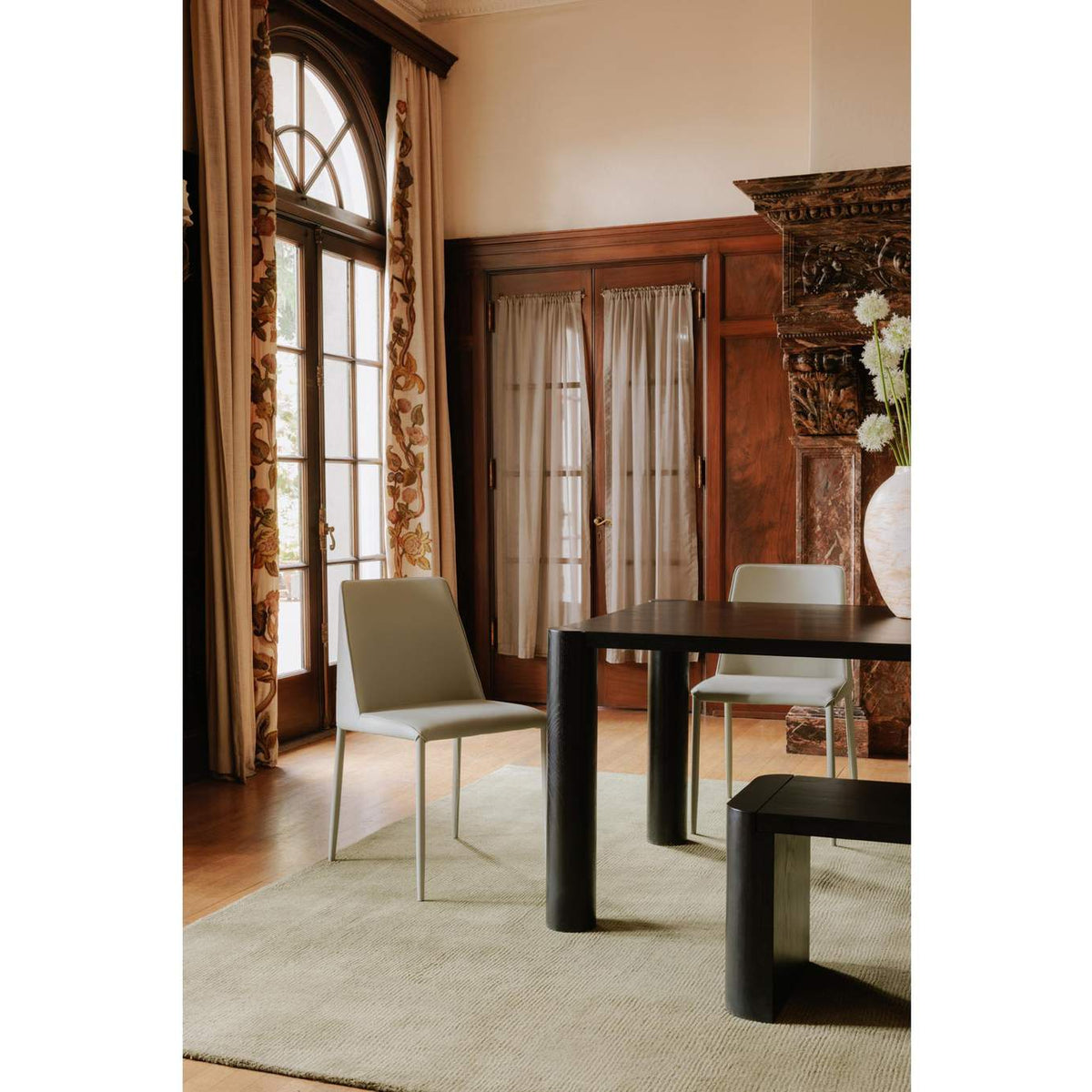 BC-1111-02-0 Post Small Dining Table Black