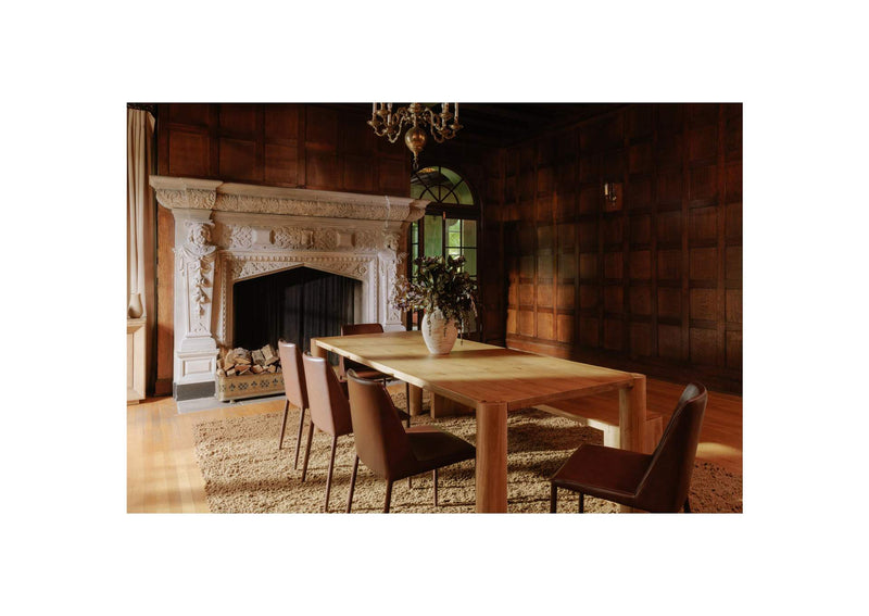 BC-1112-18-0 Post Large Table Large Natural Oak