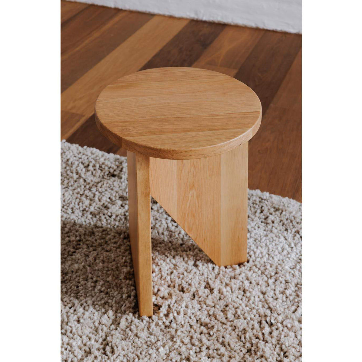 BC-1122-24 Grace Accent Table Natural Oak