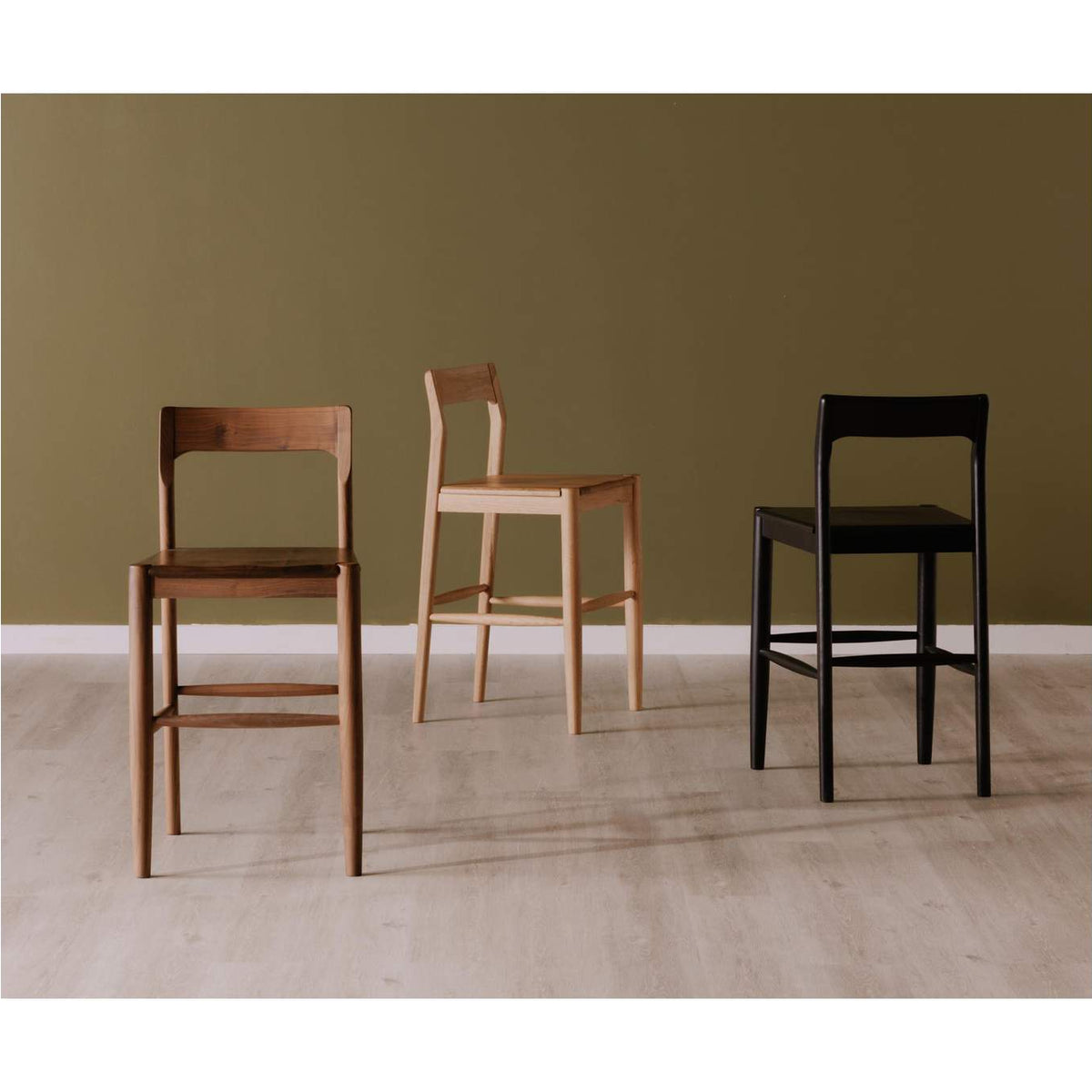 BC-1125-02 Owing Barstool Black