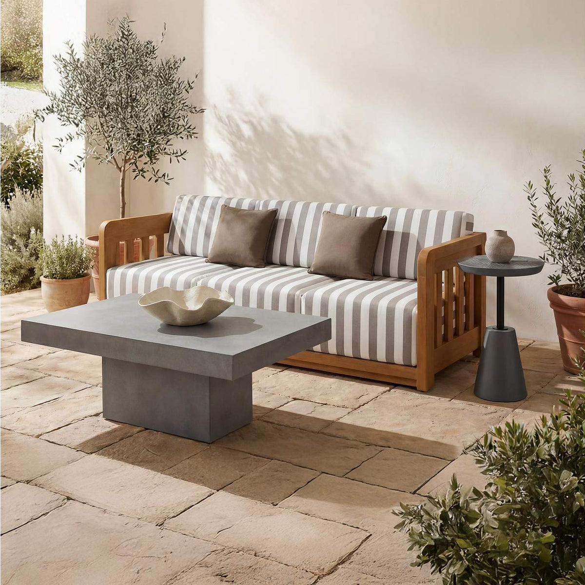 BQ-1007-25-0 Maxima Outdoor Coffee Table Grey