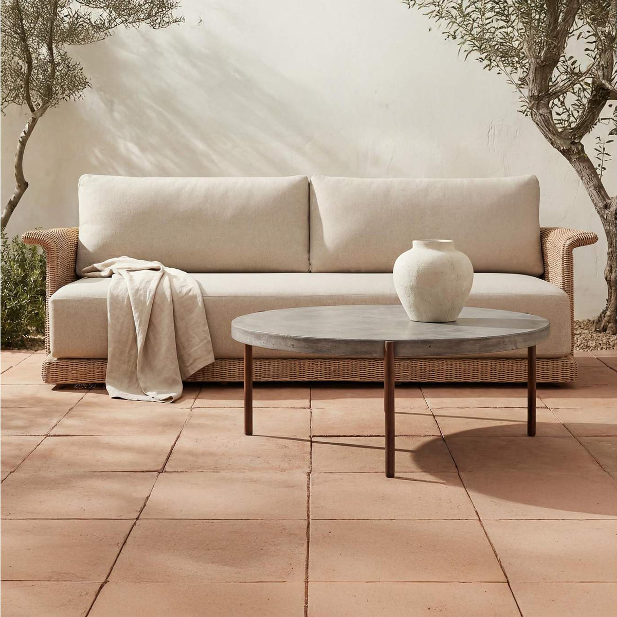 BQ-1009-25 Mendez Outdoor Coffee Table Grey