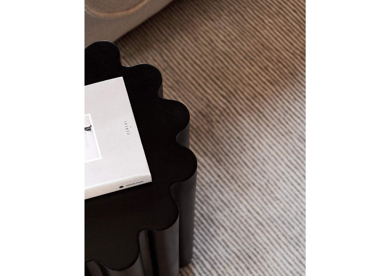 BQ-1062-02 Taffy Accent Table Black